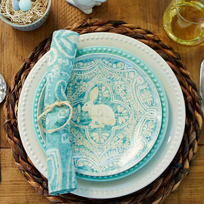 Graphic Bunny Plate Set