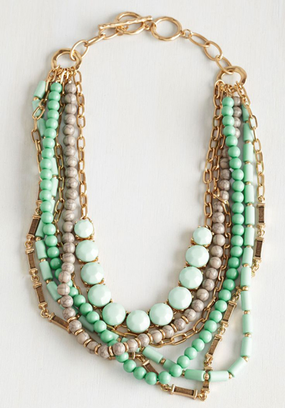 Yes You Glam Necklace in Mint