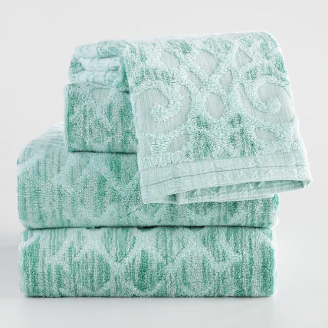 Aqua Medallion Alyssa Sculpted Towel Collection | Everything Turquoise