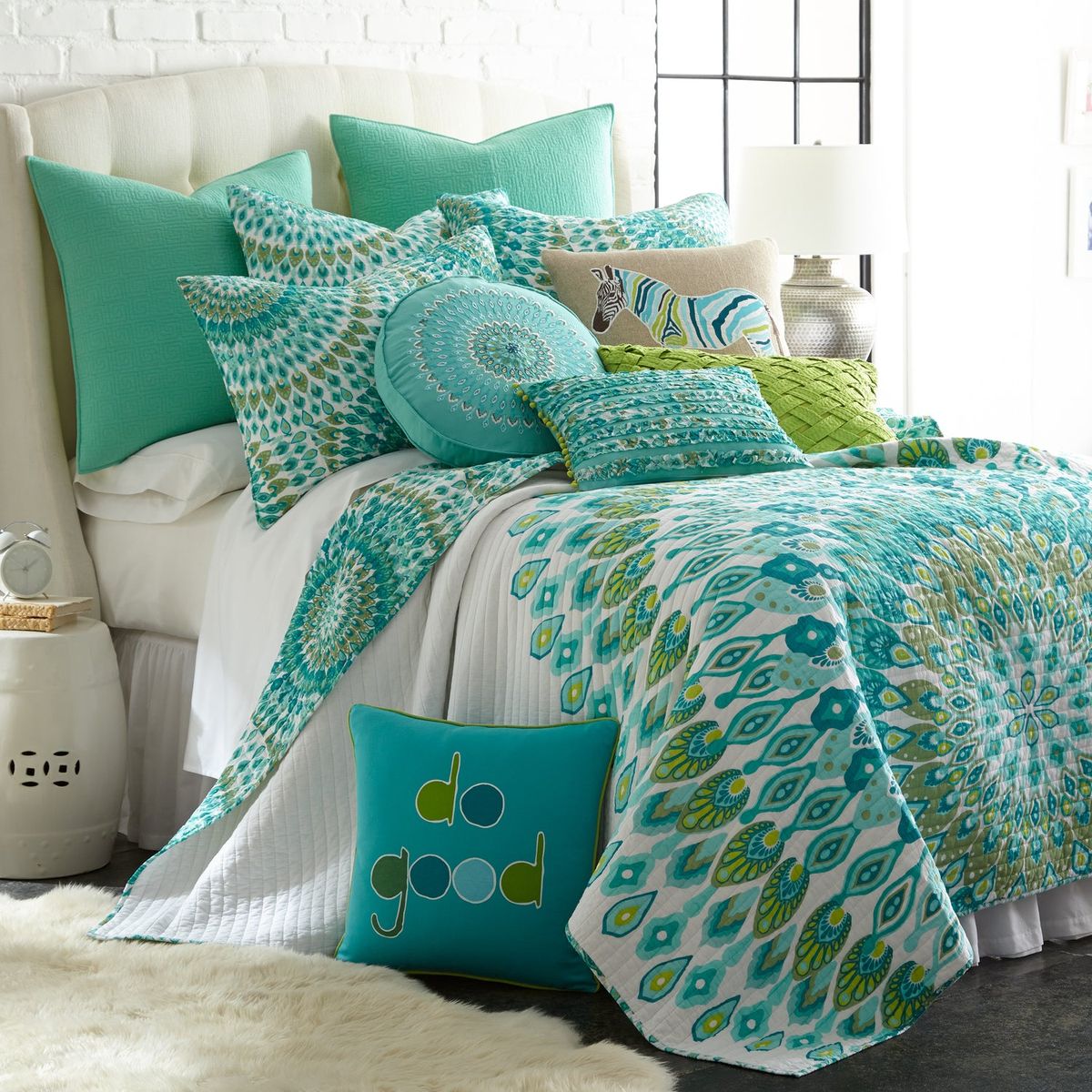 Mirage Reversible Quilt – Everything Turquoise