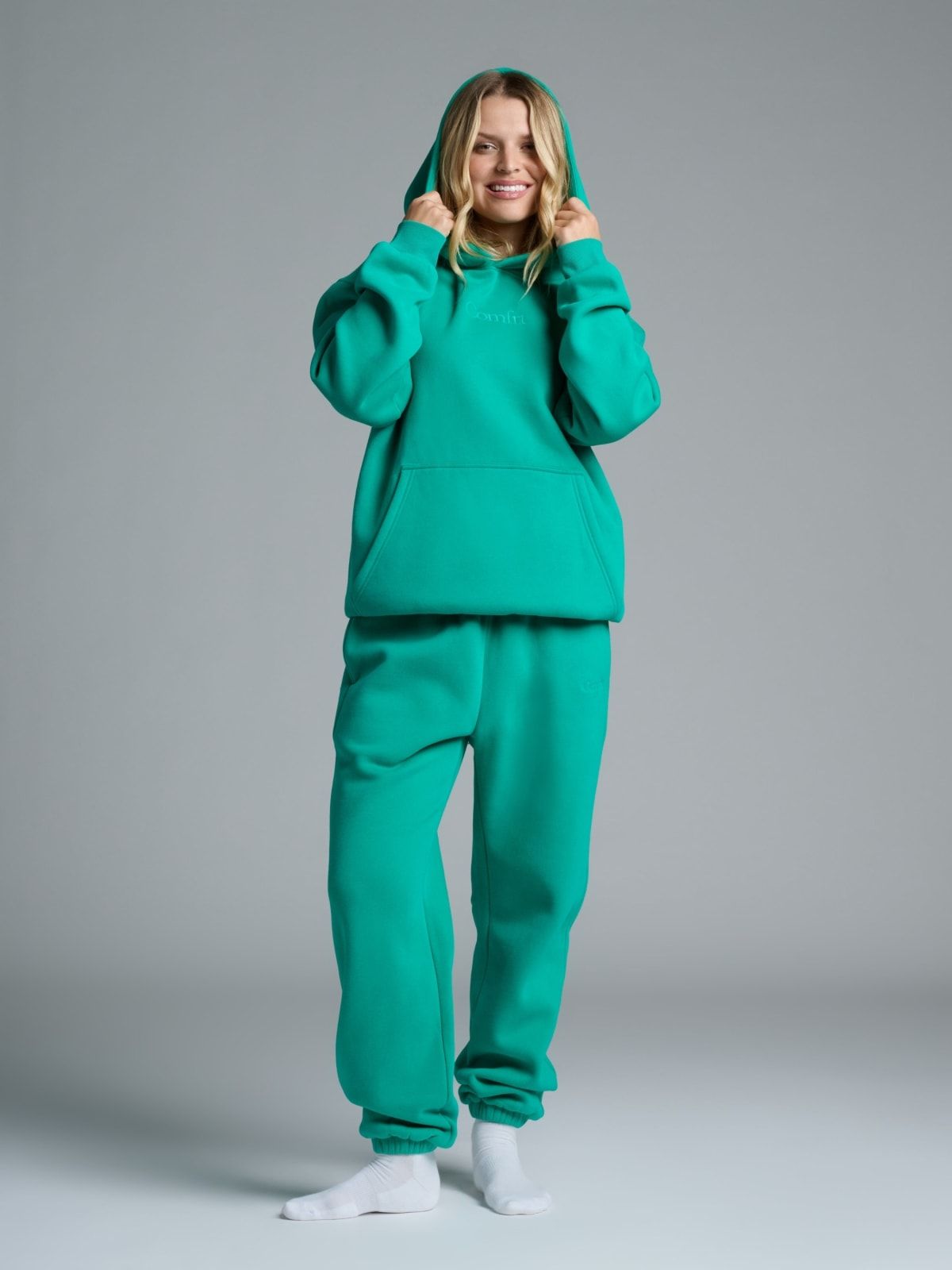 Comfrt Hoodie – Everything Turquoise